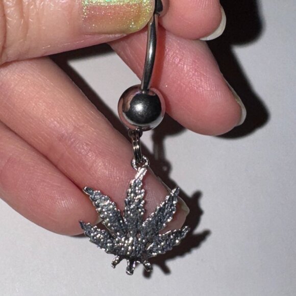 Aqua Blue Gem Dark Rasta Pot Leaf Dangle Belly Ring - Picture 7 of 8